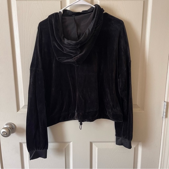 Flirtitude black velour hoodie - Picture 2 of 3